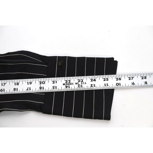 Carolina Herrera 100% Silk Wrap Top Blouse in Black Pinstripe Size 8 Work Office - Picture 11 of 13